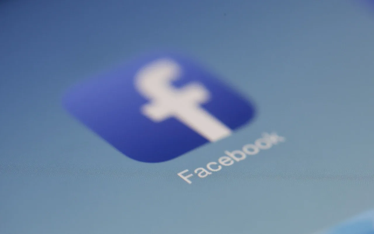Reasons behind the Facebook and its Apps Shutdown
